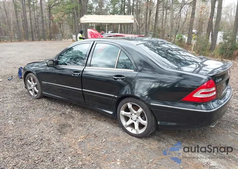 2007 Mercedes-Benz C 230 Sport z USA, uszkodzony, nr VIN WDBRF52H57F920251
